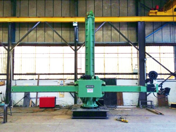 Spectrum hire plant BODE 4mtr x 4mtr column and boom arm cw Lincoln Electric DC1000 NA5 sub arc-1